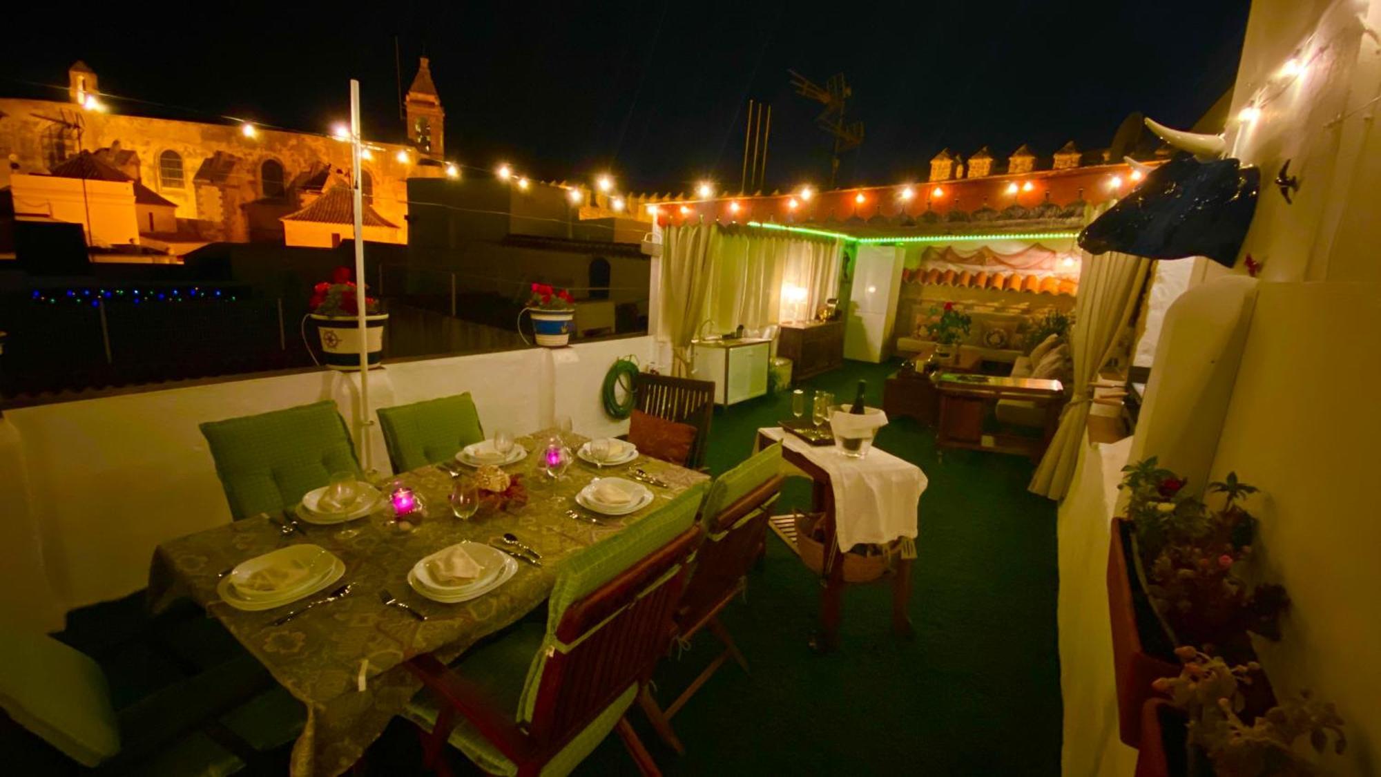Apartamento Con Terraza,A 100M Playa Costilla Y Frente Al Castillo Rota Extérieur photo