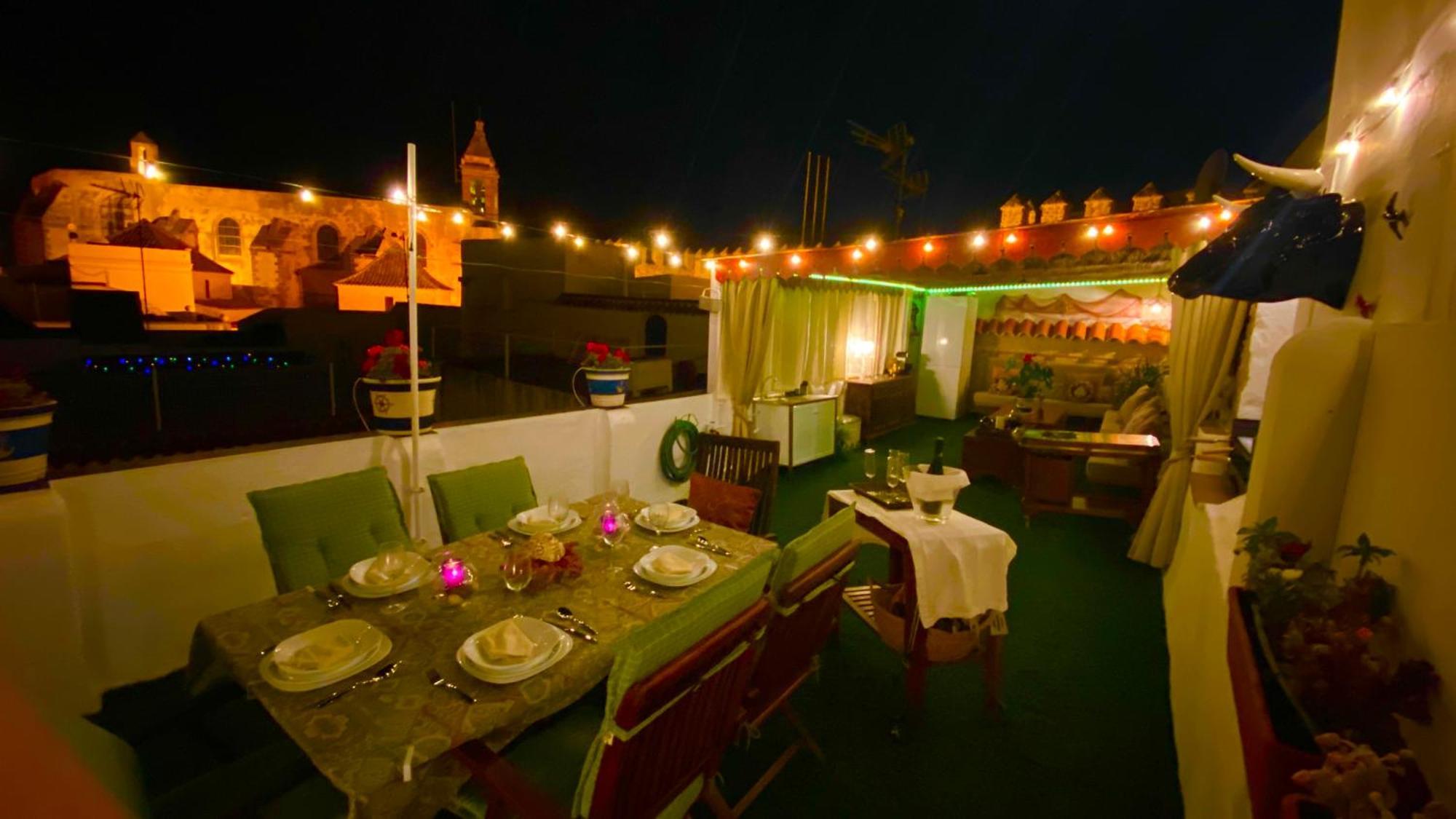 Apartamento Con Terraza,A 100M Playa Costilla Y Frente Al Castillo Rota Extérieur photo