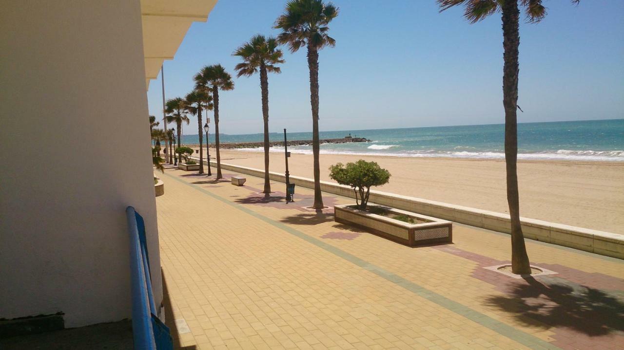 Apartamento Con Terraza,A 100M Playa Costilla Y Frente Al Castillo Rota Extérieur photo
